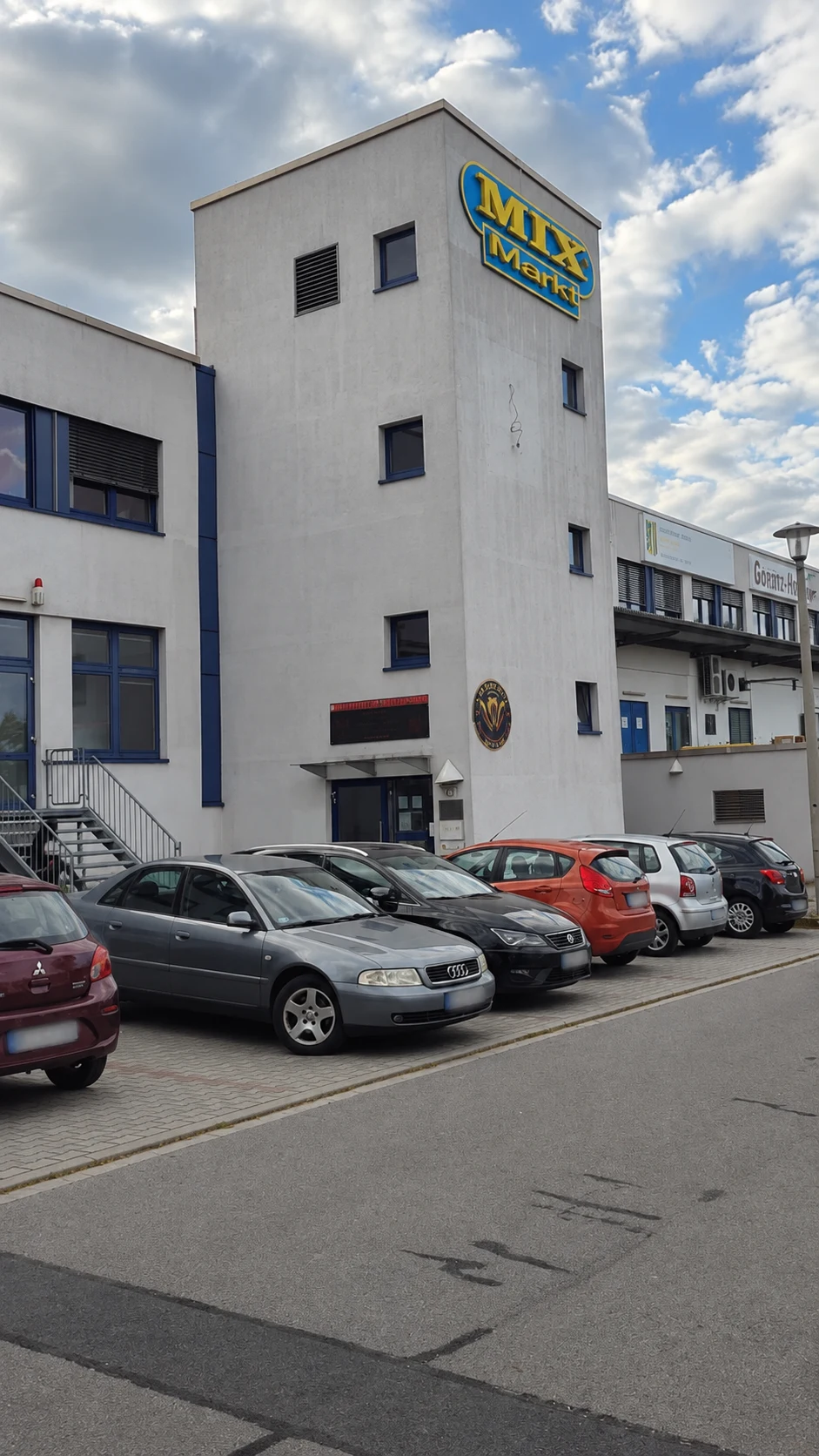 Gebäude der VANTAR Trainingshalle in Dresden